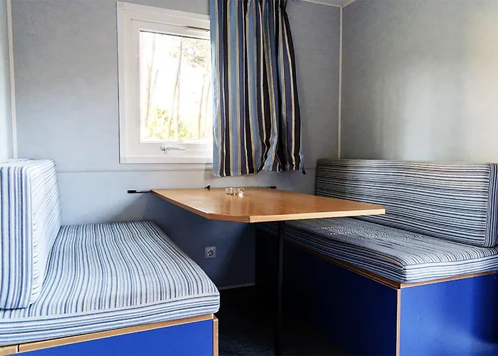 مكان تخييم Parque De Campismo Orbitur Mira برايا دي ميرا